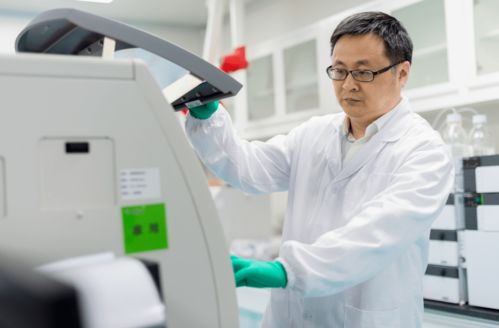 康希諾首席科學官朱濤 加強針接種策略顯著提升抗體水平，在線能源計量技術研發助力公共衛生事業發展